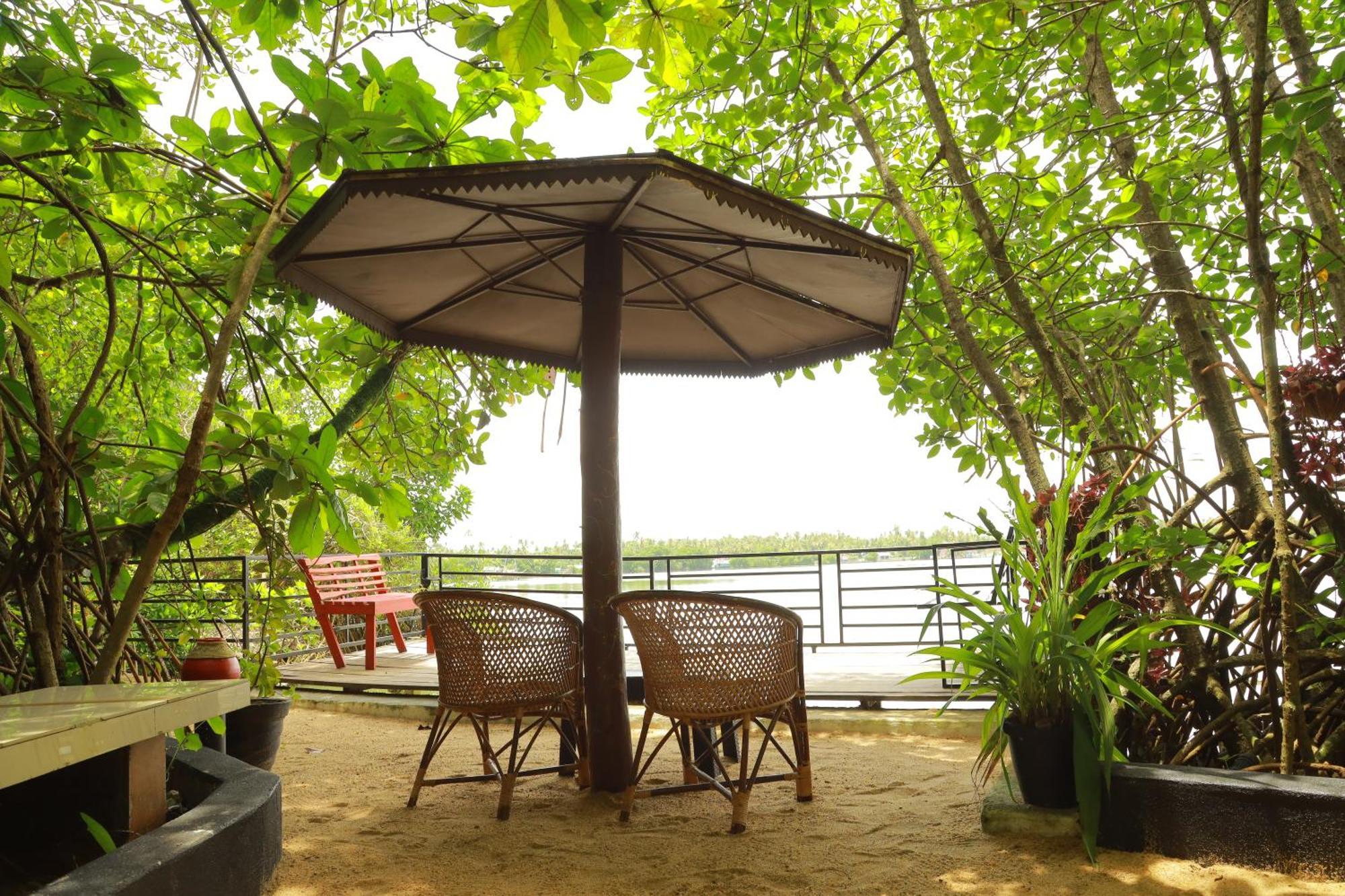 Lakefront Beach Homes Черай Бийч Екстериор снимка